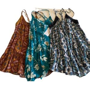 Melrose and Market Summer Tops Bundle Three Casual Tank Tops Size XS.
